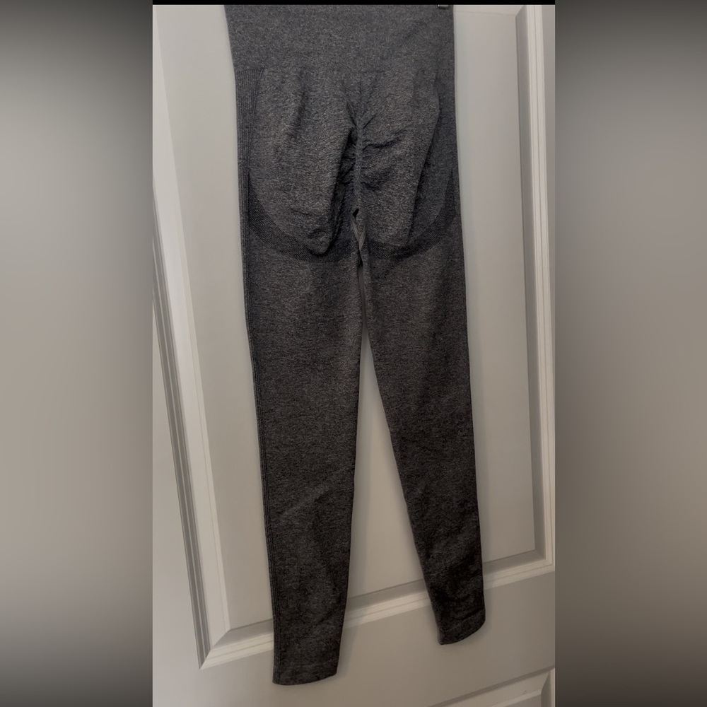 Gray Athletic Butt Lifting Leggings